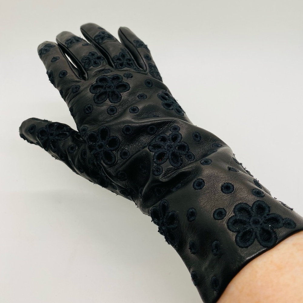 NWT Portolano Italian Leather Long Gloves Silk Lined Floral Detail Black Medium